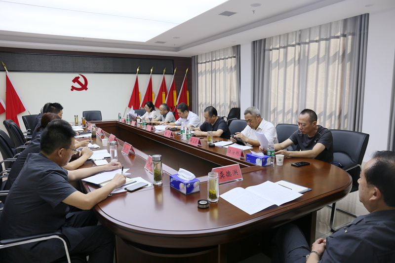 县人大调研.jpg